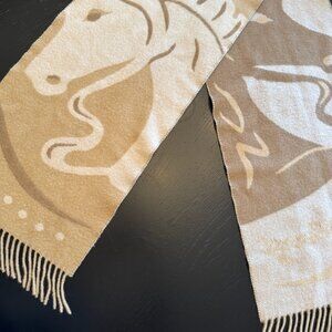 Burberry scarf Horse Head Sand Cashmere 168cm x 32cm 81055241
